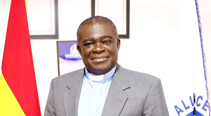 Don’t Follow ‘Dishonorable,Disrespectful, Wicked Politicians’- Rev Opuni Tells Youth